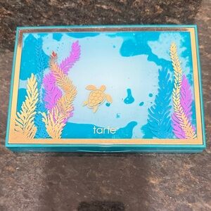 Tarte Vibrant Teal and Gold Eyeshadow Palette